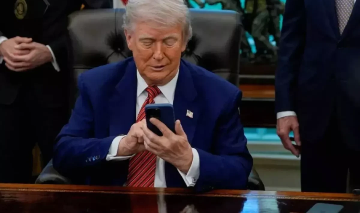 ABD İstihbaratı Şüpheli: İran’daki Yönetim Askeri Saldırıyla Devrilemez