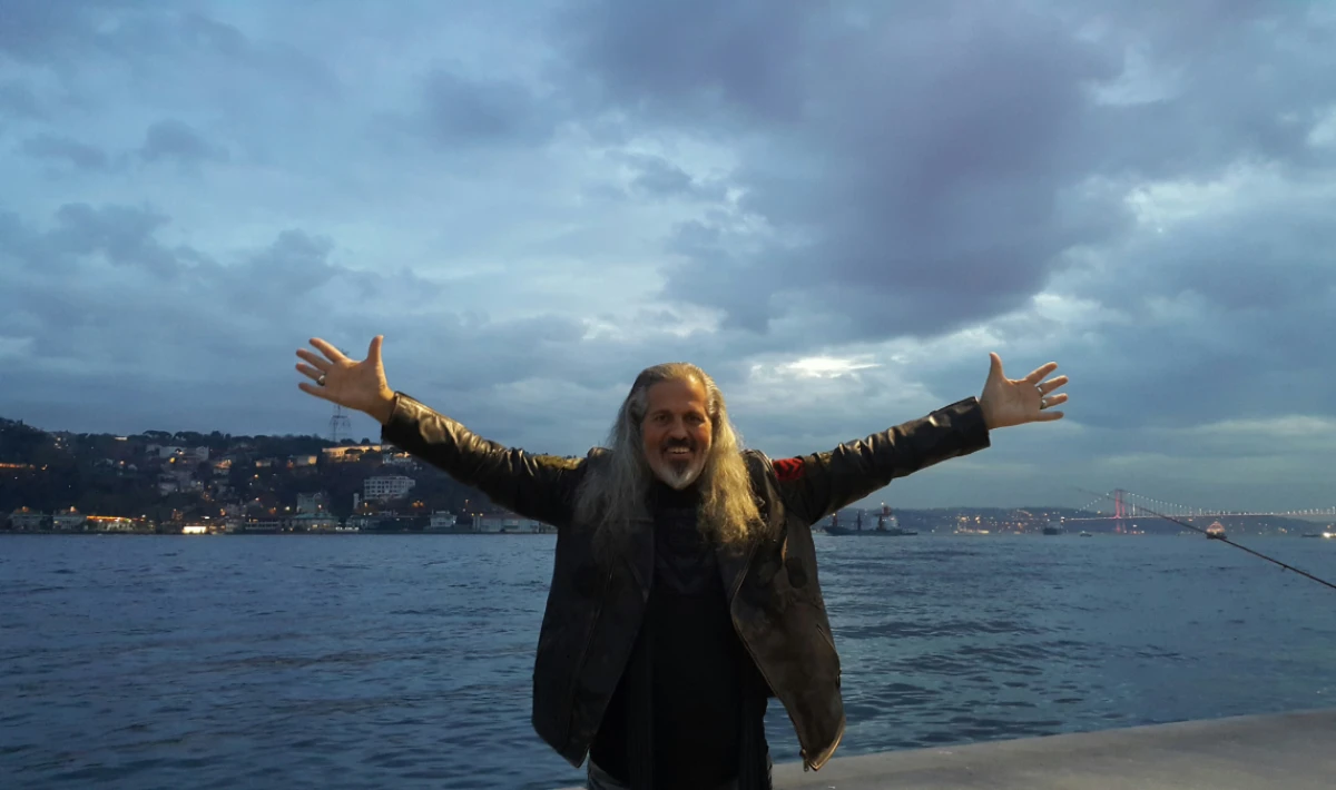 Afak Algan’dan Yeni Albüm Müjdesi