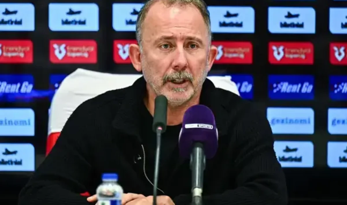 Beşiktaş’ta flaş karar: Mert Günok ve Necip Uysal kadro dışı