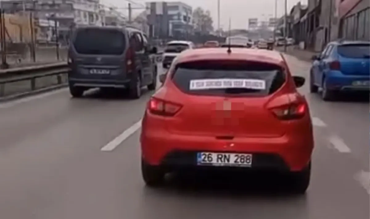 Bursa Trafiğinde Boşanma Kutlaması: “6 Yılın Sonunda Para Verip Boşandım”