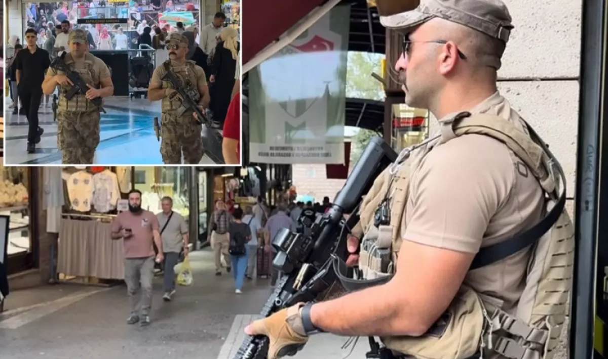 Bursa'da Kuyumcuya Haraç İstediği İddia Edilen Suç Örgütü Üyeleri Kapalıçarşı'da Özel Harekat Ekiplerince Takip Edildi