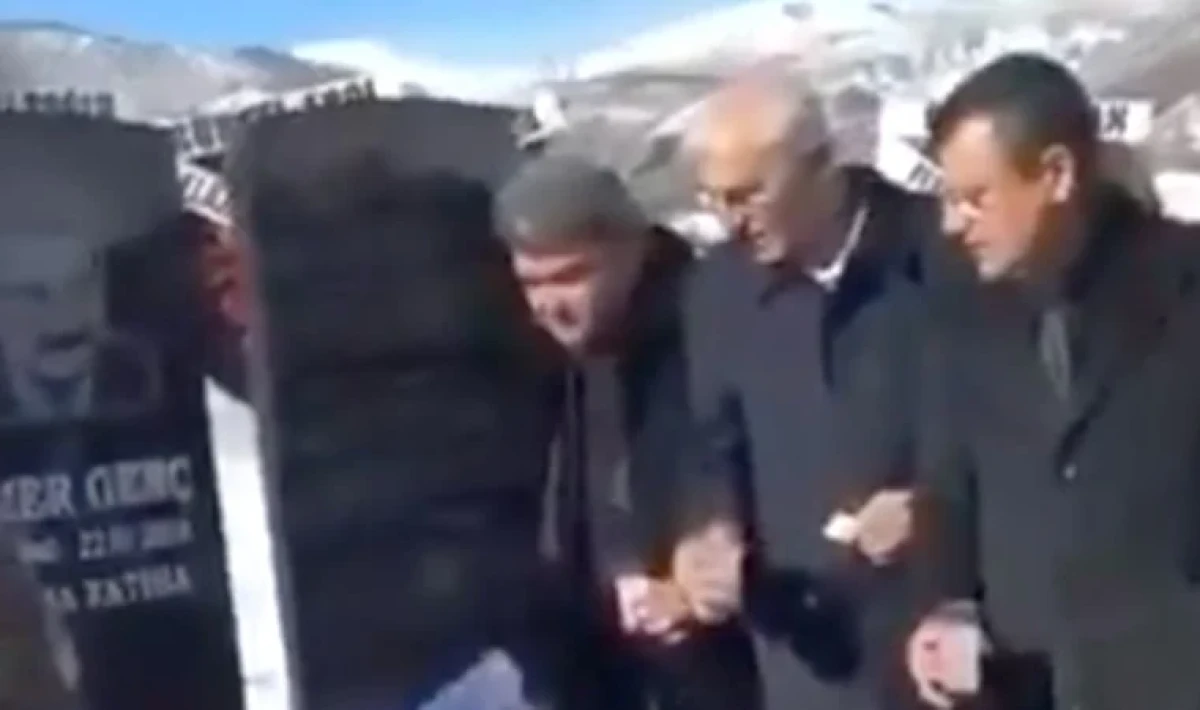 CHP’den Özgür Özel açıklaması: “2020’ye ait özel bir görüntü, bugünün siyaseti bunun üzerinden kurulamaz”