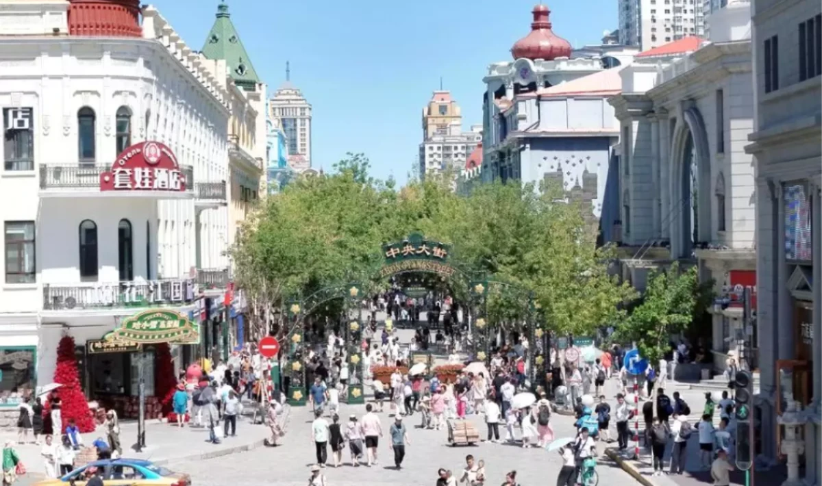 Harbin, Yazın Serinliğiyle Turist Akınına Uğradı