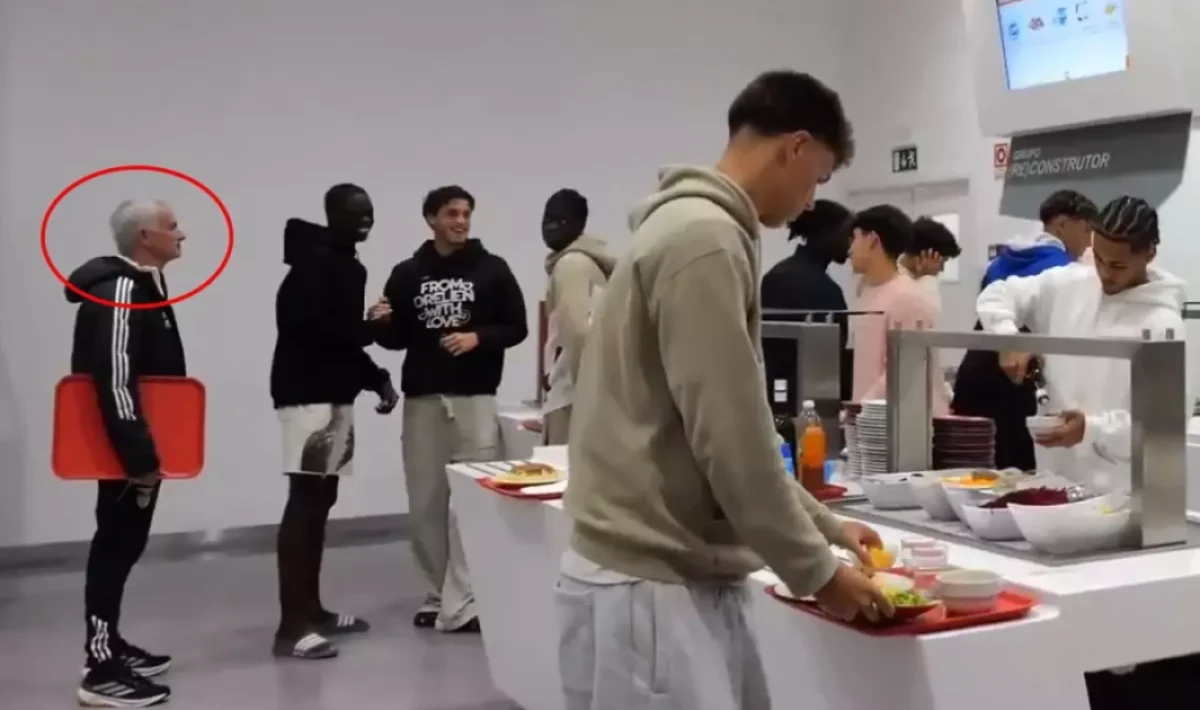 José Mourinho’dan Beğeni Alan Hareket