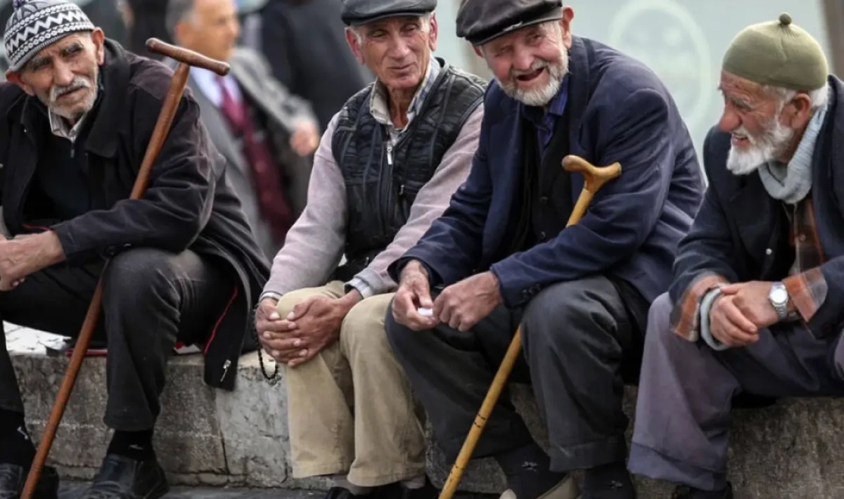 Milyonlarca Emekliyi Yakından İlgilendiren Zam Kararı Kapıda: Ocak’ta Netleşecek