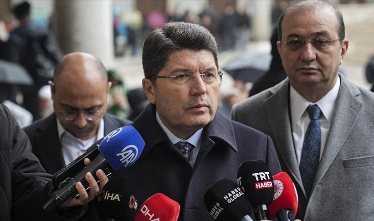 Minguzzi'nin mevlidine katılan Adalet Bakanı Tunç: SSÇ düzenlemesi meclise gelecek