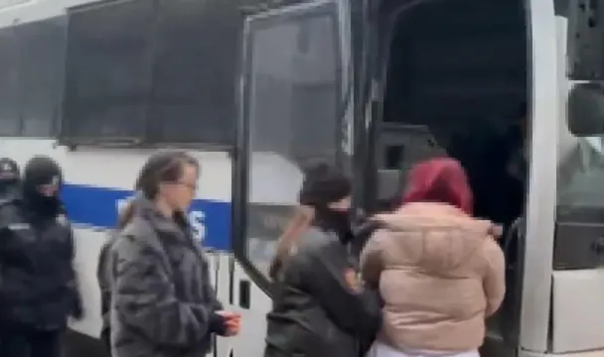 OnlyFans operasyonunda gözaltına alınan 17 şüpheli tutuklandı