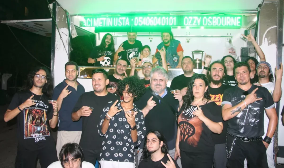 Ozzy Osbourne’un Vefatı İçin Adana’da Lokma Döktüler