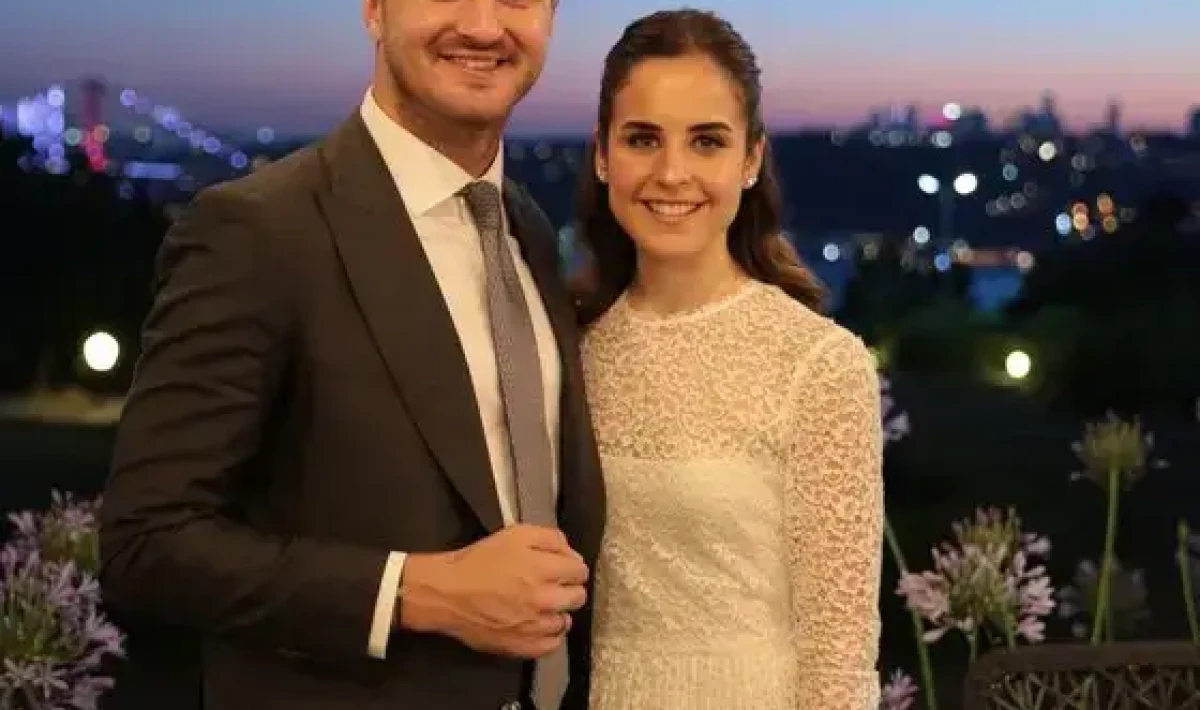 Sarıgül Ailesinde Sular Durulmuyor: Revna Sarıgül’den 1.5 Milyar TL Tazminat ve 3.3 Milyon TL Nafaka Talebi