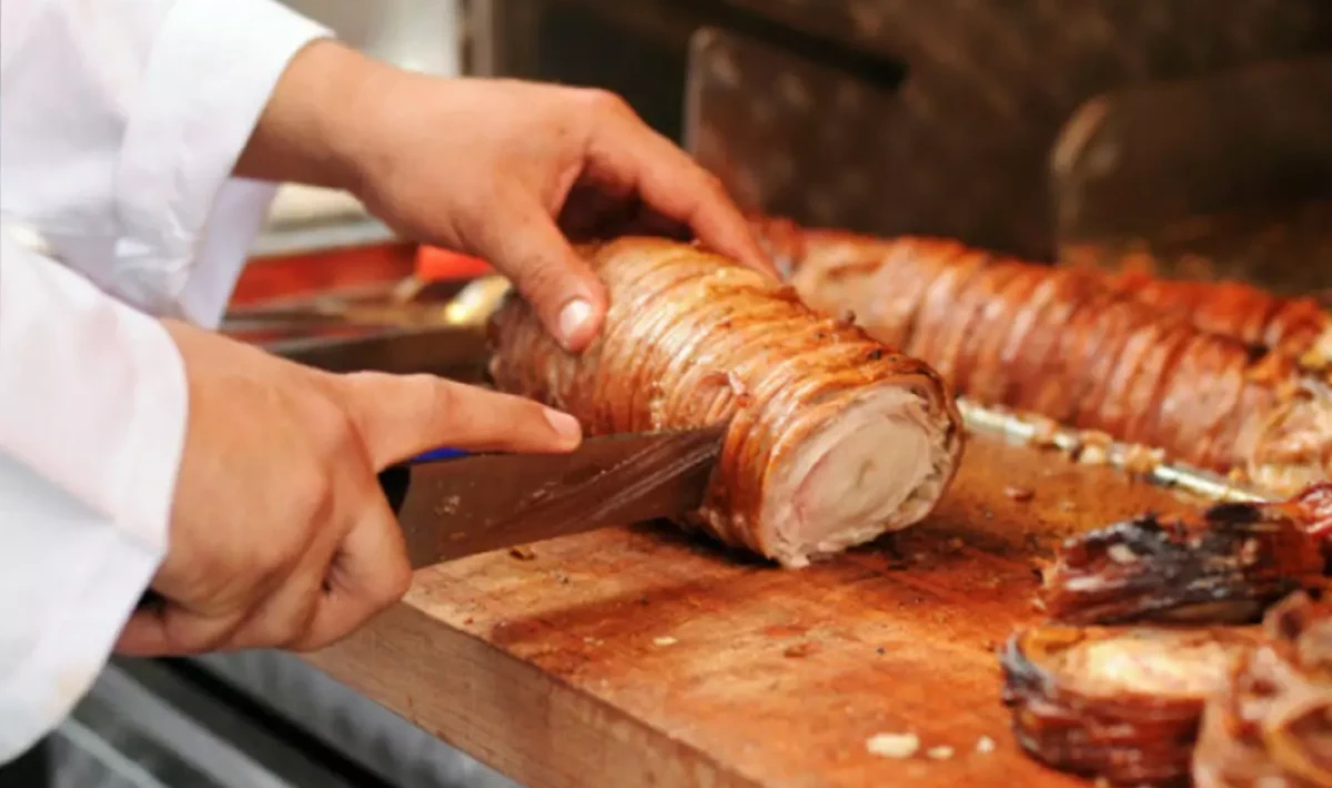 TasteAtlas Listesi Karıştırdı: Yunan Kokoretsi Türk Kokorecini Geçti, Sosyal Medya Ayağa Kalktı