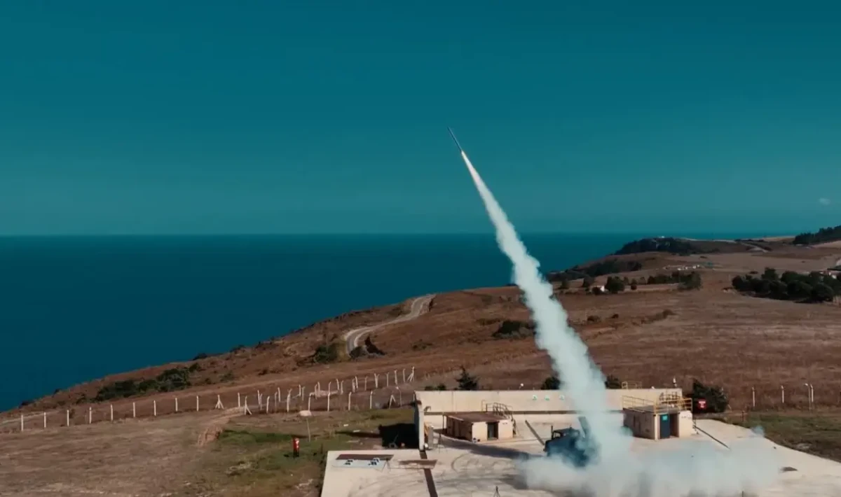 Yerli TRLG-122 Füzesi İlk Atış Testinde Hedefi Tam İsabetle Vurdu!