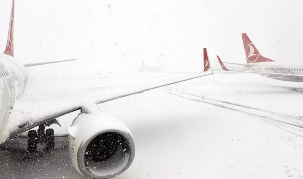 Yoğun Kar Yağışı Nedeniyle THY 61 Seferi İptal Etti